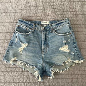 Curve Love high Rise Mom Short, size 29/8